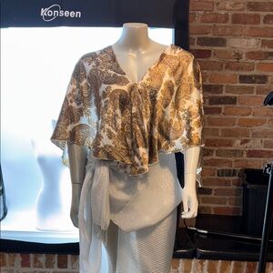 NWT Rue21 Gold Asymmetrical Batwing Sleeve Blouse Size XL